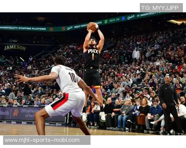 阿伦谈比赛录像回放影响造犯规助力球队追分成关键因素